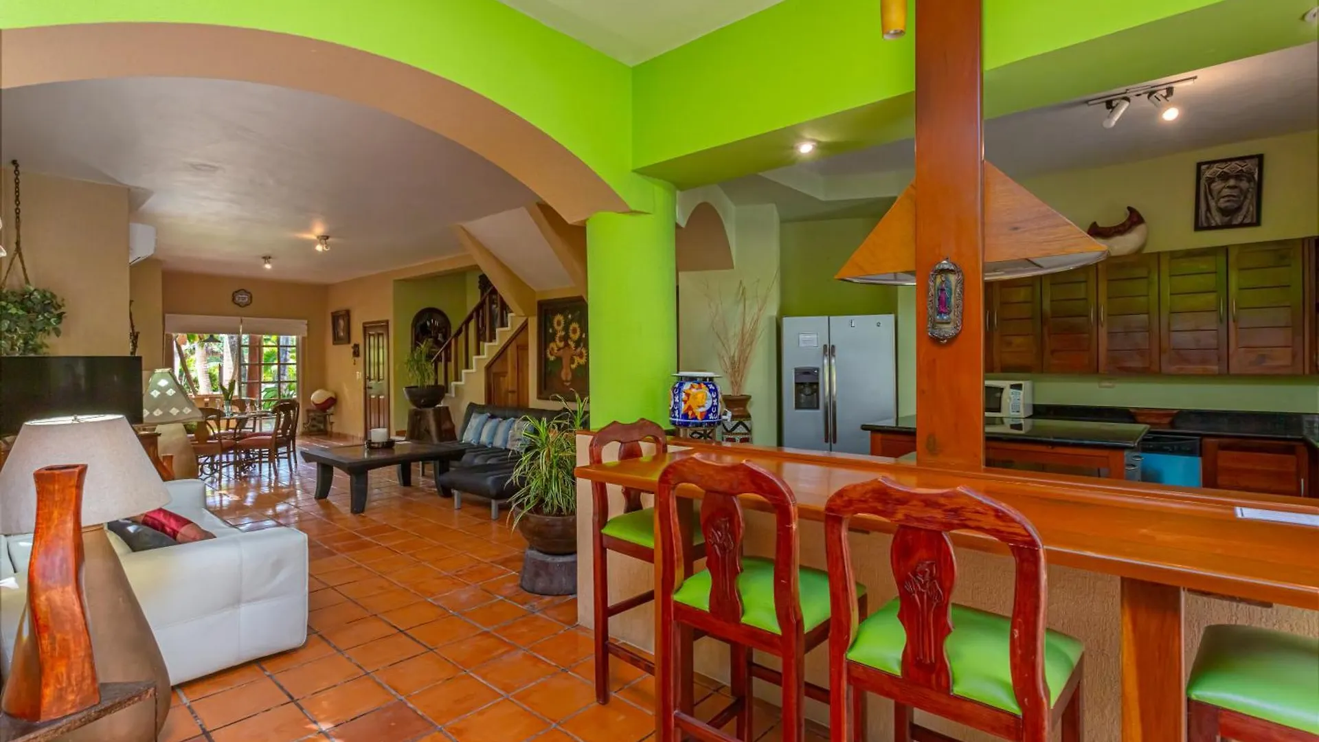 The Bamboo Manor By Andiani Travel Villa Lafitte
